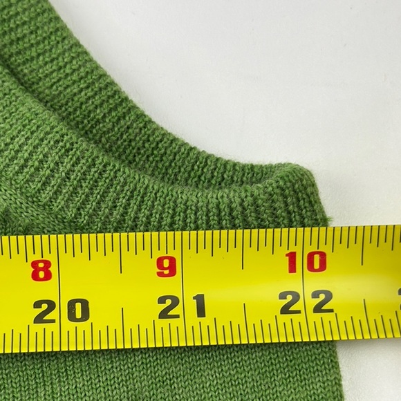 Britches Men's Vibrant Green V-Neck Knit Vest - Picture 7 of 9